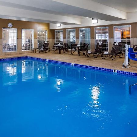 Best Western Plus Pioneer Park Inn Fairbanks Bagian luar foto