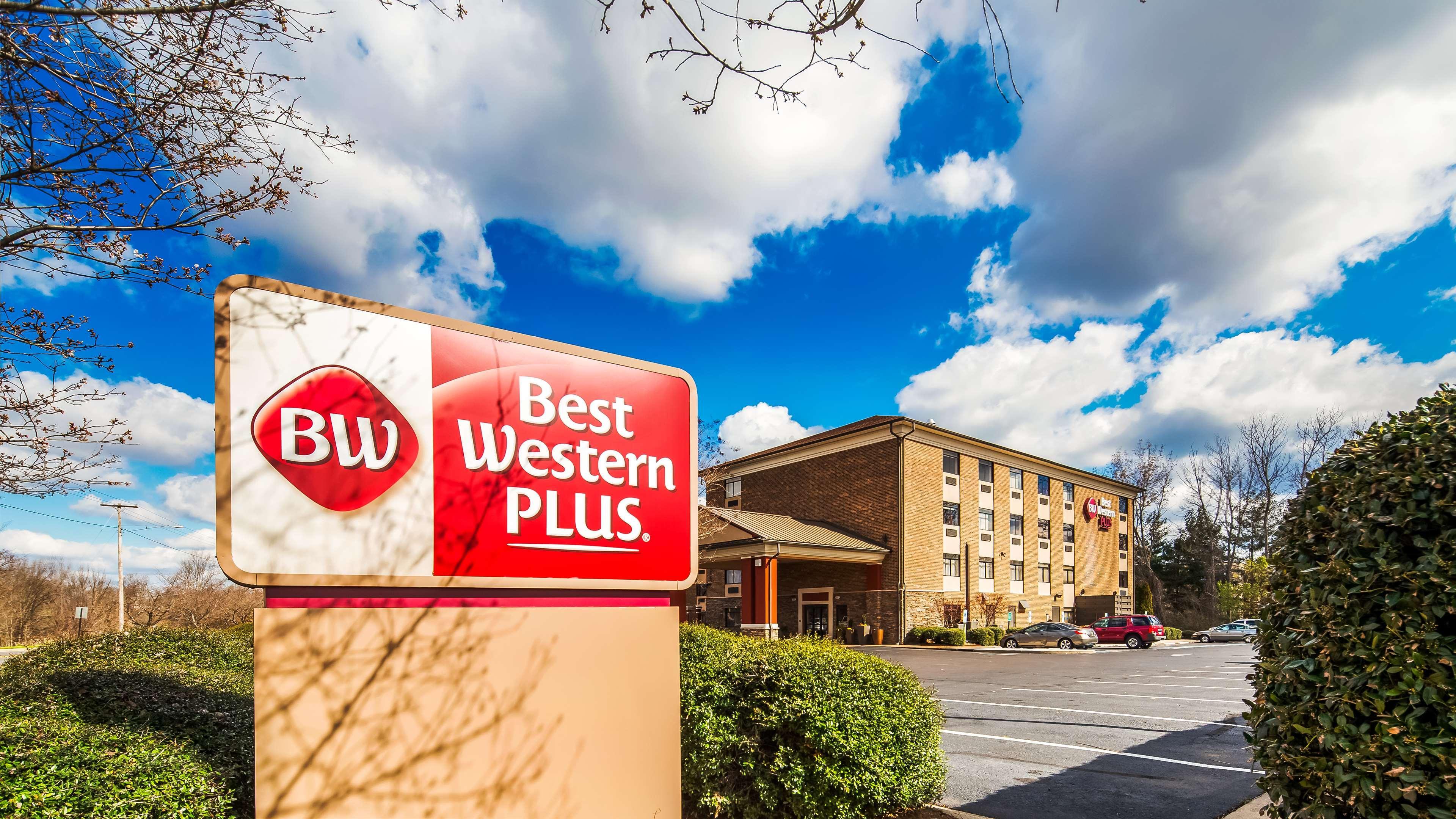 Best Western Plus Pioneer Park Inn Fairbanks Bagian luar foto